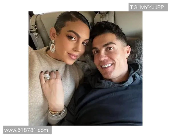 德国足球明星的妻子们：她们背后的故事与生活点滴