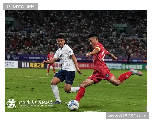 足球明星的秋衣故事与赛场荣耀的完美结合