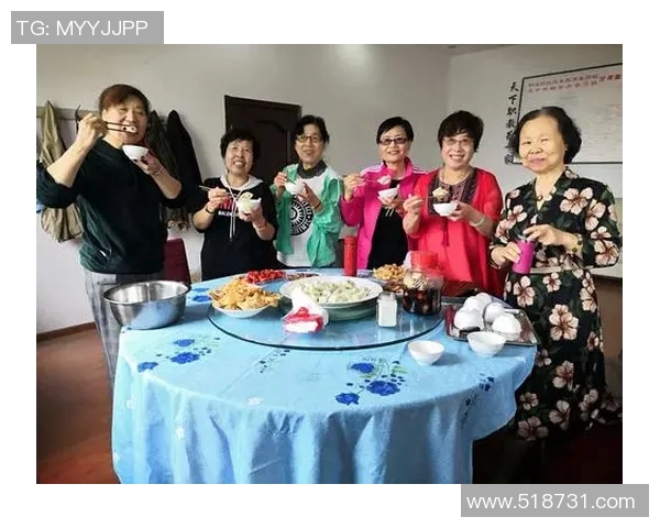 足球明星欢聚一堂共品饺子视频分享温馨时刻与美味体验 足球明星欢聚一堂共品饺子视频分享温馨时刻与美味体验