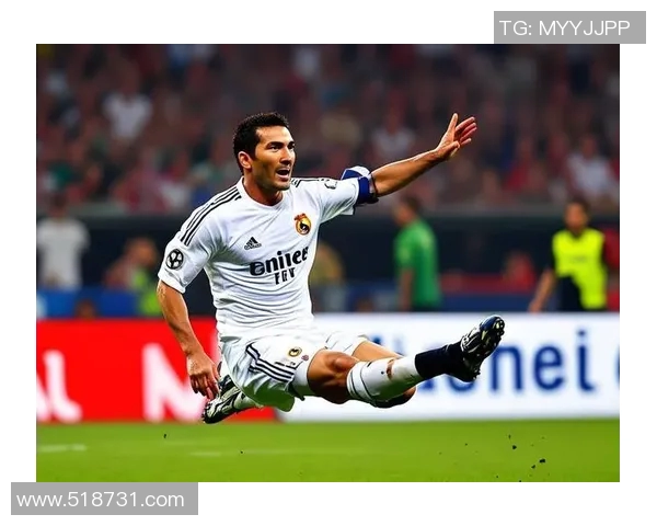 揭秘33号足球明星的传奇故事与辉煌成就解析 揭秘33号足球明星的传奇故事与辉煌成就解析